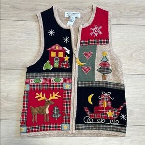 Heirloom collection knitted Christmas vest Embroidered quilted style tan size M